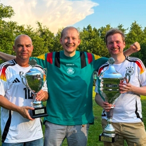 Die neuen Vereinsmeister der SG Telgte Tischtennisabteilung (v. l.): Stephan Wiecha (Doppel), Christian Meinken (Doppel) und Daniel Stöckl (Einzel).
